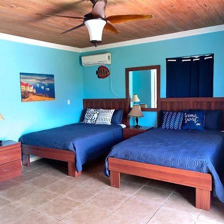 Bay Inn Estates Alice Town  Экстерьер фото