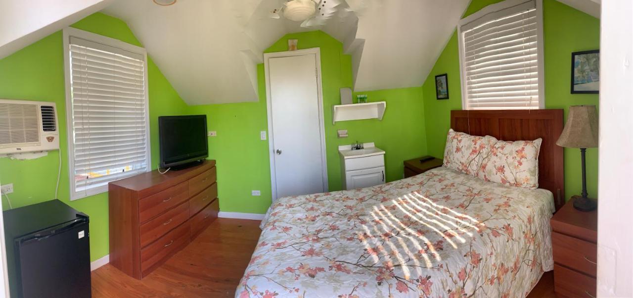 Bay Inn Estates Alice Town  Экстерьер фото