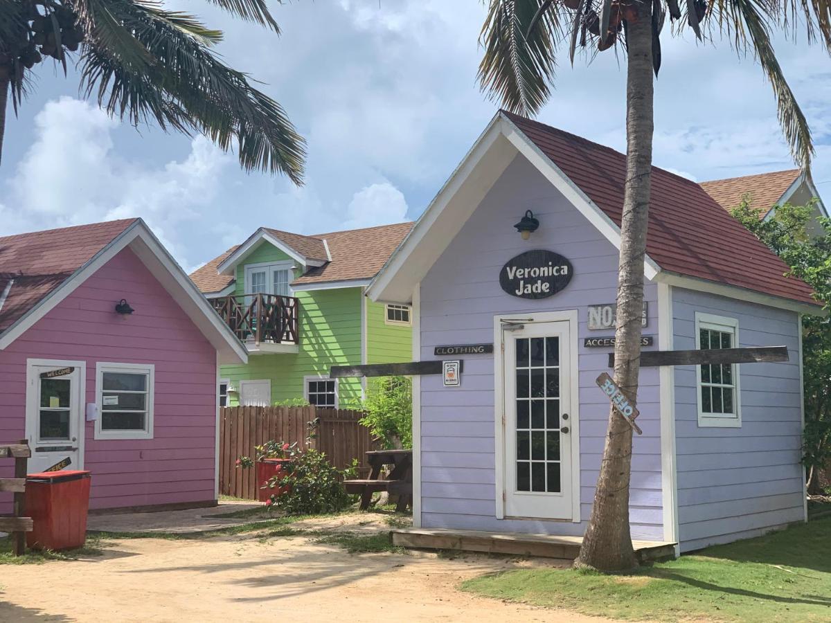 Bay Inn Estates Alice Town  Экстерьер фото